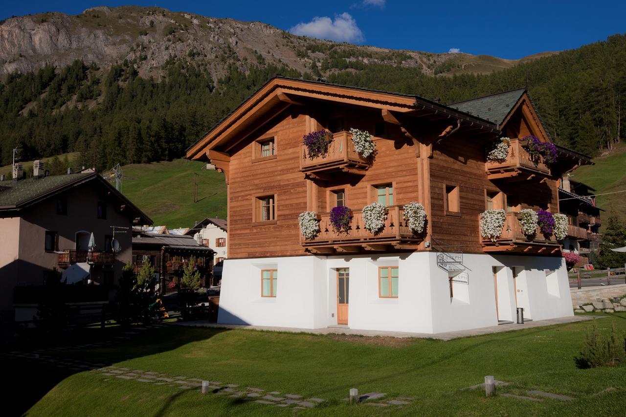 Les Fleurs Bleues Aparthotel Livigno Kültér fotó